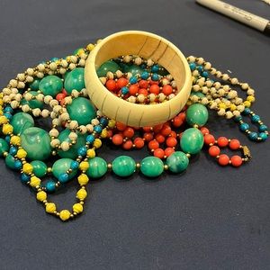 Layering beaded necklace’s